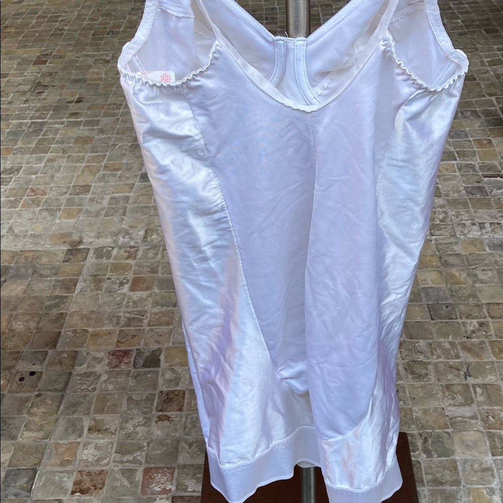 Body shaper slip / shapewear - Picture 2 of 4